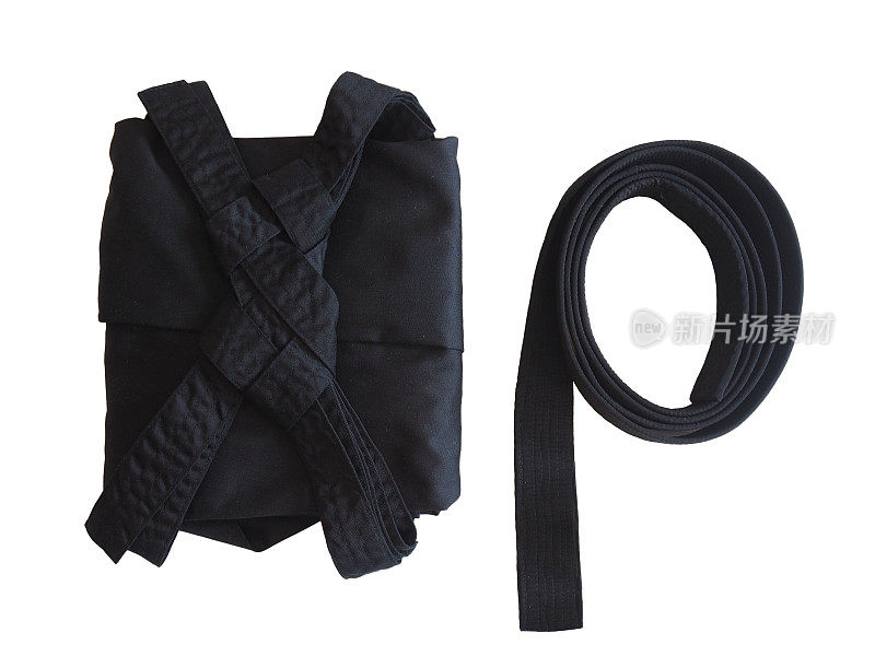 日本武术大师的传统服装，袴裤和黑腰带。在里面剪切/选择路径。